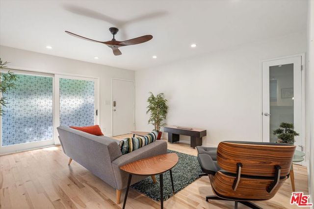 2921 10th Street 3, Santa Monica, CA 90405