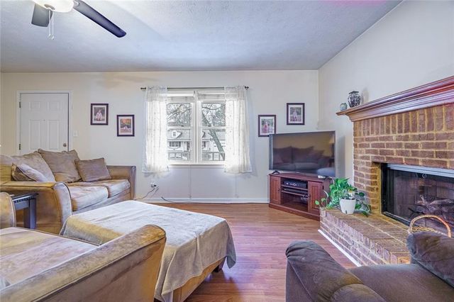 2810 Crystal Brooke Lane, Snellville, GA 30078