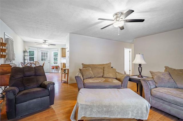 2810 Crystal Brooke Lane, Snellville, GA 30078