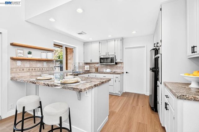 5223 Crane Ave, Castro Valley, CA 94546