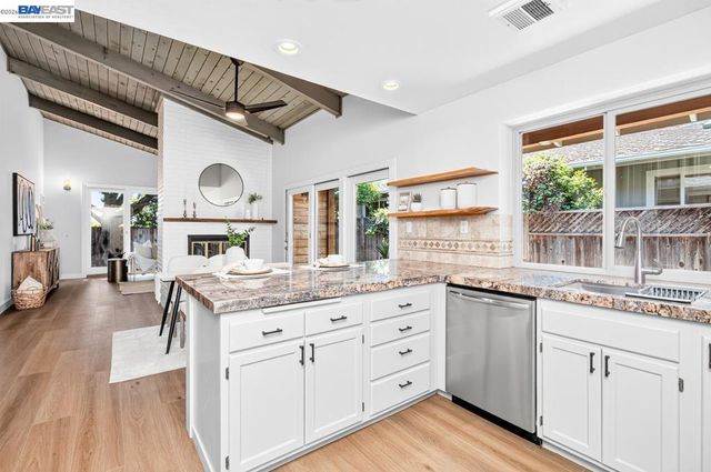 5223 Crane Ave, Castro Valley, CA 94546