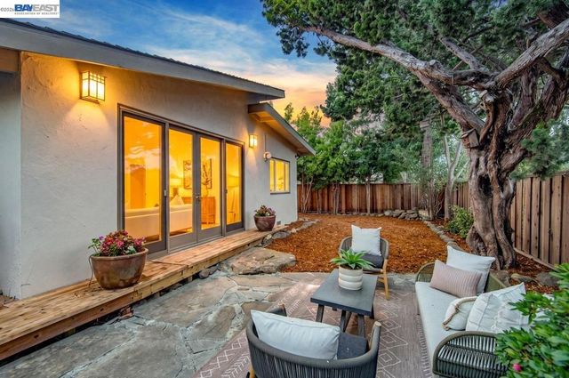 5223 Crane Ave, Castro Valley, CA 94546