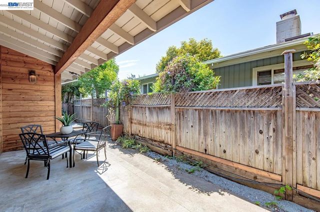 5223 Crane Ave, Castro Valley, CA 94546