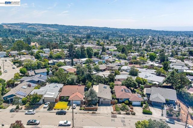 5223 Crane Ave, Castro Valley, CA 94546