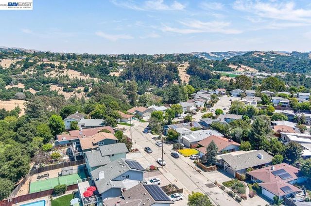 5223 Crane Ave, Castro Valley, CA 94546