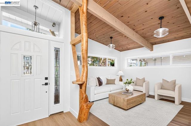5223 Crane Ave, Castro Valley, CA 94546