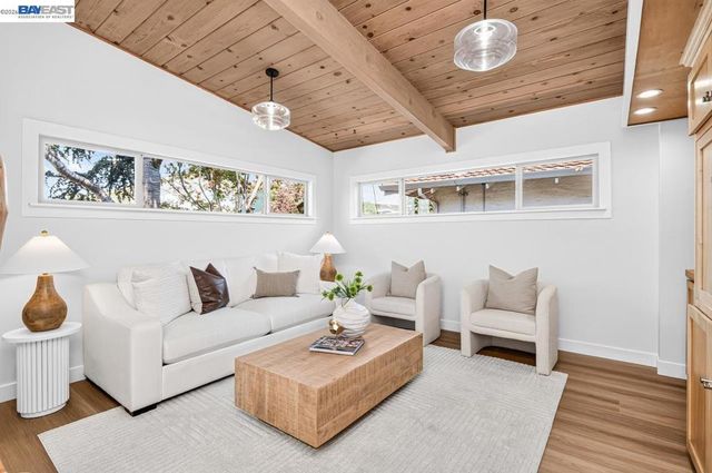 5223 Crane Ave, Castro Valley, CA 94546