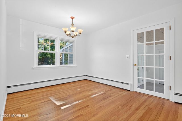 7 Sunset Avenue, Matawan, NJ 07747