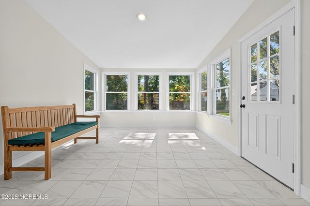 7 Sunset Avenue, Matawan, NJ 07747