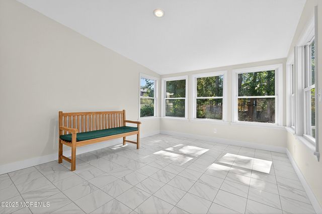 7 Sunset Avenue, Matawan, NJ 07747