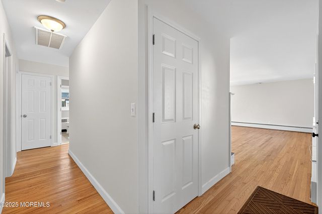 7 Sunset Avenue, Matawan, NJ 07747