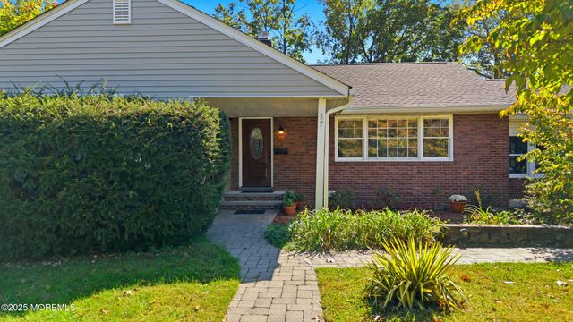 7 Sunset Avenue, Matawan, NJ 07747