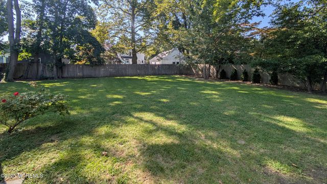 7 Sunset Avenue, Matawan, NJ 07747
