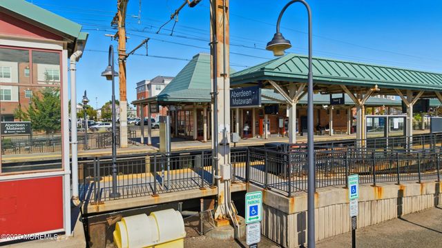 7 Sunset Avenue, Matawan, NJ 07747