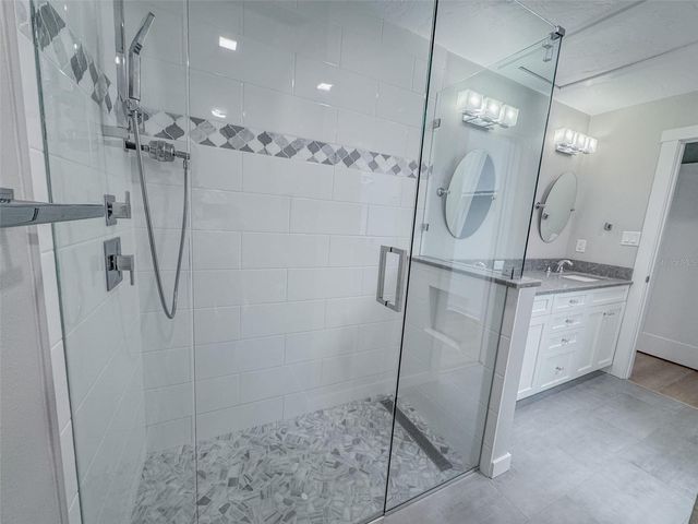 3038 RINGWOOD MEADOW 20, Sarasota, FL 34235