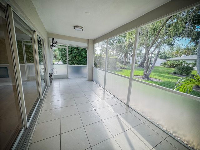 3038 RINGWOOD MEADOW 20, Sarasota, FL 34235