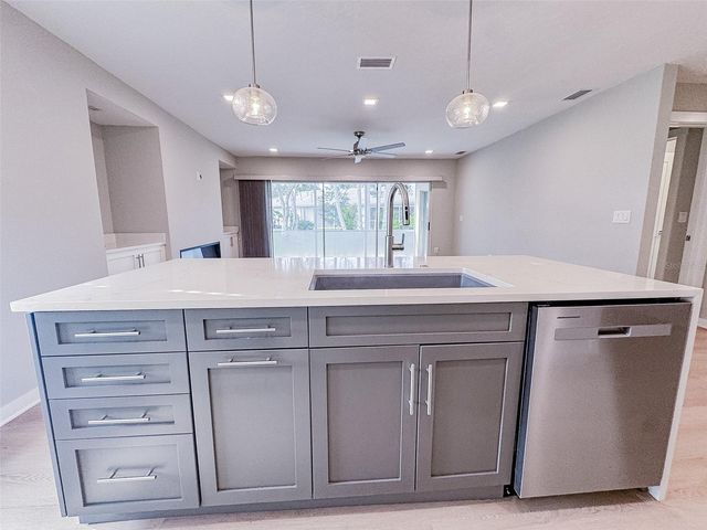 3038 RINGWOOD MEADOW 20, Sarasota, FL 34235
