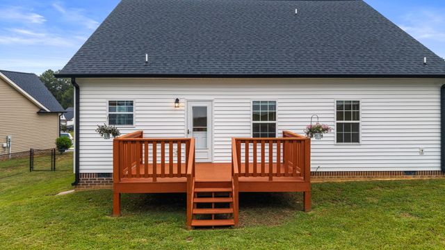 218 Eastview Cove Drive SE, Cleveland, TN 37323