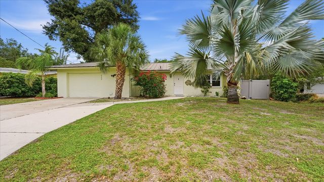 6233 ROCKEFELLER AVENUE, Sarasota, FL 34231