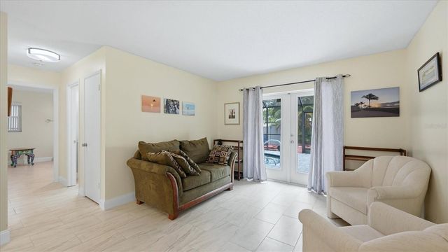 6233 ROCKEFELLER AVENUE, Sarasota, FL 34231