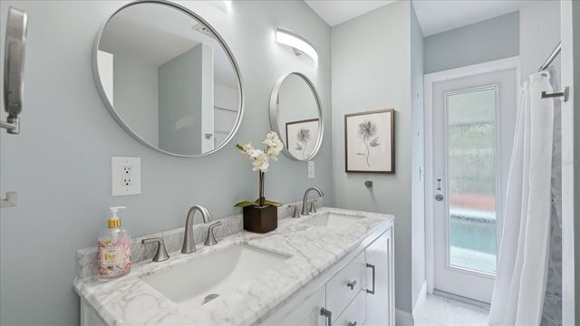 6233 ROCKEFELLER AVENUE, Sarasota, FL 34231