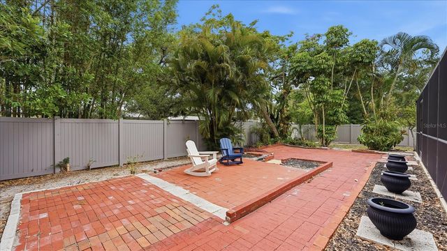 6233 ROCKEFELLER AVENUE, Sarasota, FL 34231