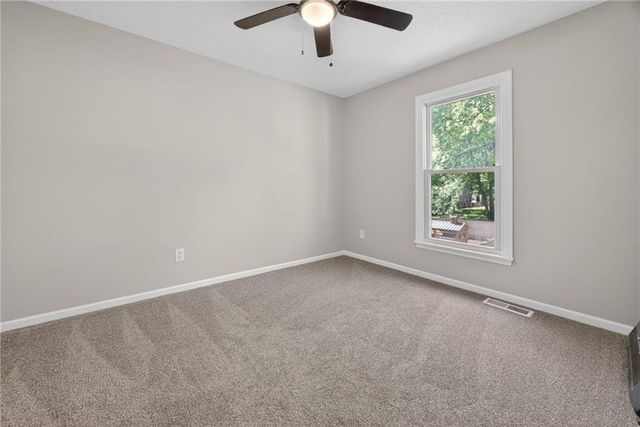 15621 W 125th Terrace, Olathe, KS 66062