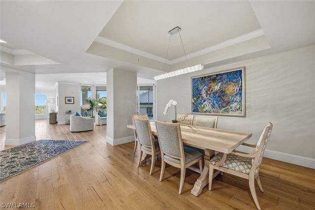 13665 Vanderbilt DR 404, Naples, FL 34110