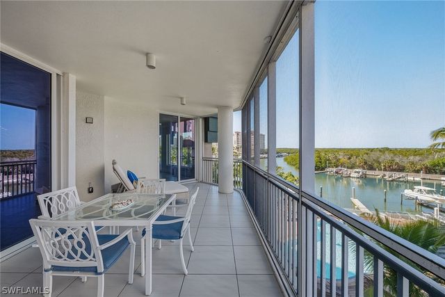 13665 Vanderbilt DR 404, Naples, FL 34110