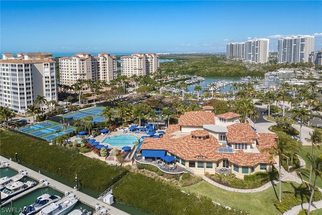 13665 Vanderbilt DR 404, Naples, FL 34110