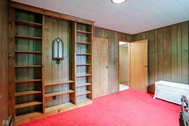 1609 E Woodland Drive, Bloomington, IN 47408