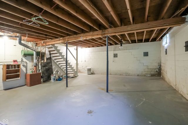 1609 E Woodland Drive, Bloomington, IN 47408