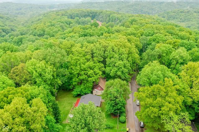 1609 E Woodland Drive, Bloomington, IN 47408