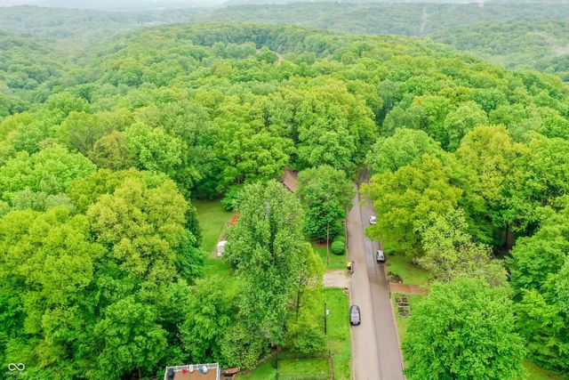 1609 E Woodland Drive, Bloomington, IN 47408