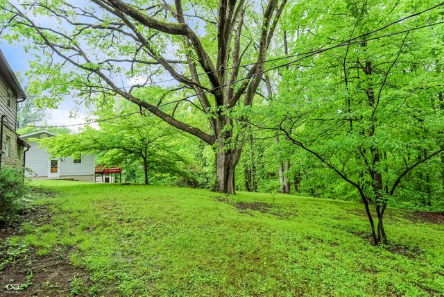 1609 E Woodland Drive, Bloomington, IN 47408