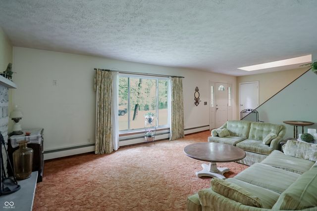 1609 E Woodland Drive, Bloomington, IN 47408