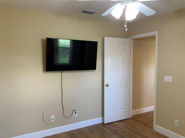 5475 BOUNTY CIRCLE, Tavares, FL 32778