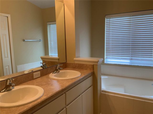 5475 BOUNTY CIRCLE, Tavares, FL 32778
