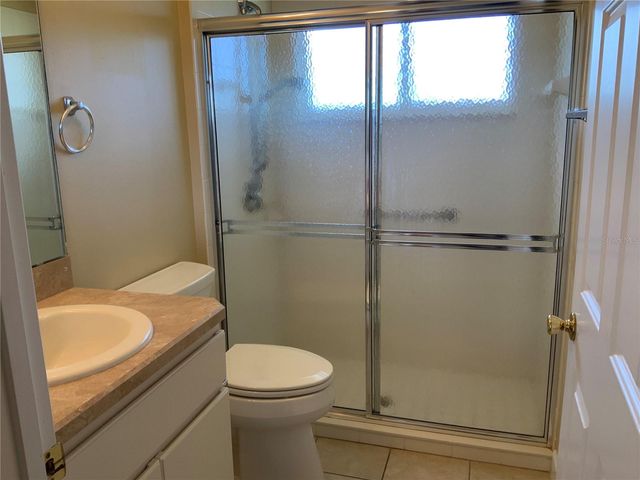 5475 BOUNTY CIRCLE, Tavares, FL 32778