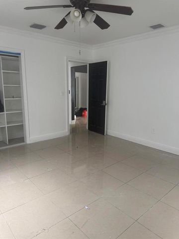 905 S L Street, Lake Worth Beach, FL 33460
