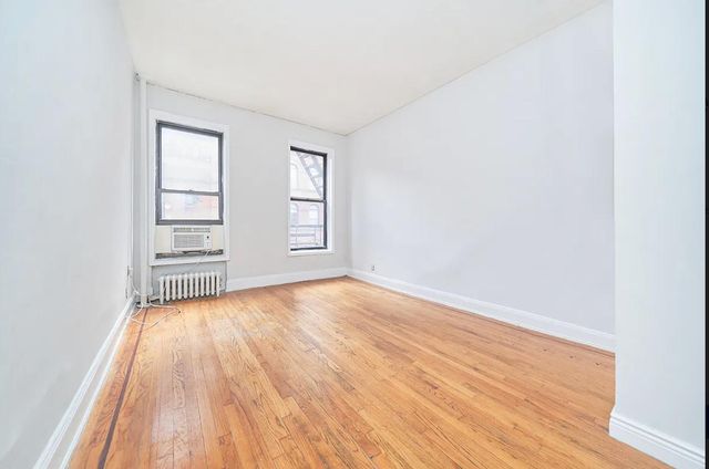 331 W 43rd Street 5A1, New York City, NY 10036