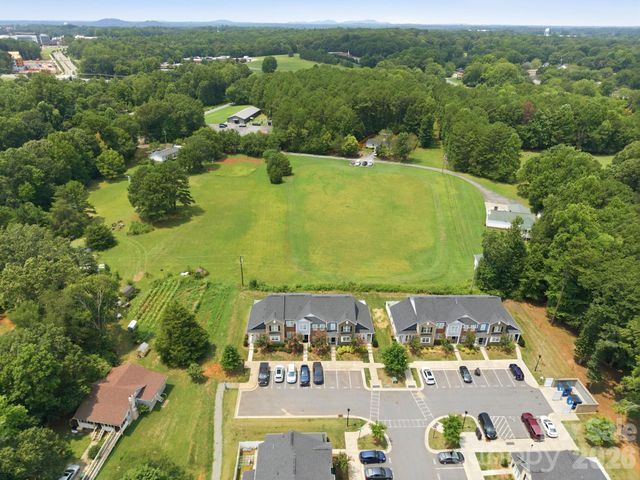 1101 Johns Walk Way, Belmont, NC 28012