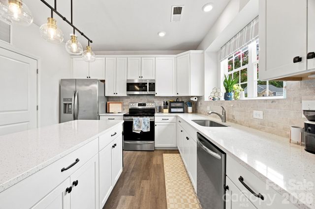 1101 Johns Walk Way, Belmont, NC 28012