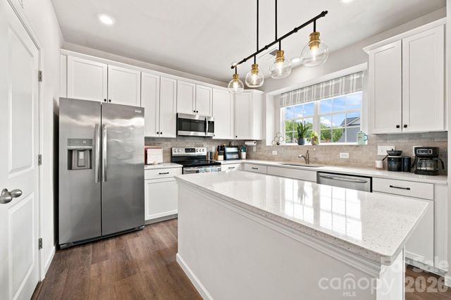 1101 Johns Walk Way, Belmont, NC 28012