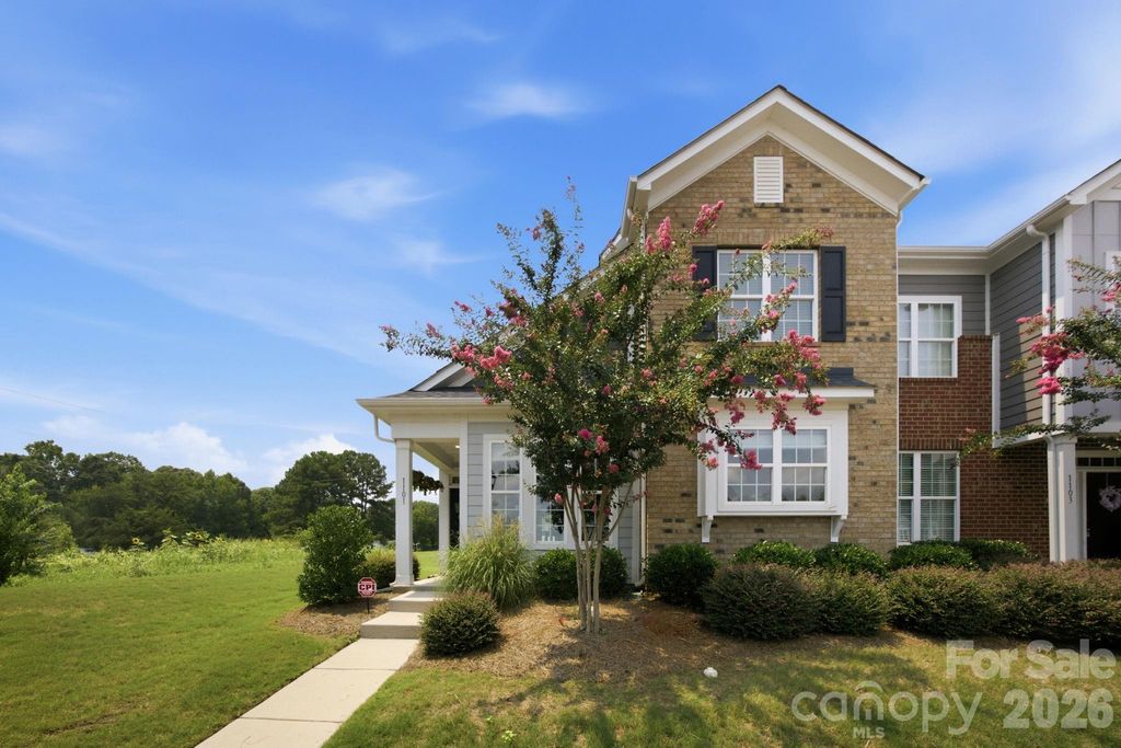 1101 Johns Walk Way, Belmont, NC 28012