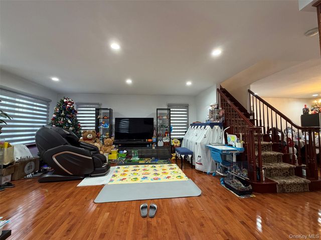 175-28 Underhill Avenue, Fresh Meadows, NY 11365