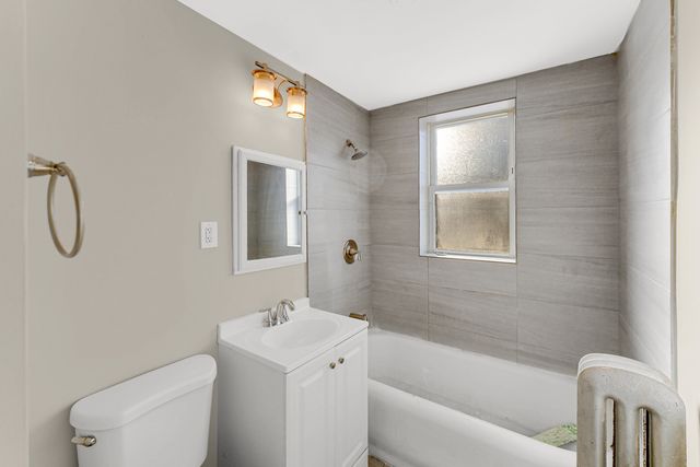3006 W 64TH Street 2W, Chicago, IL 60647