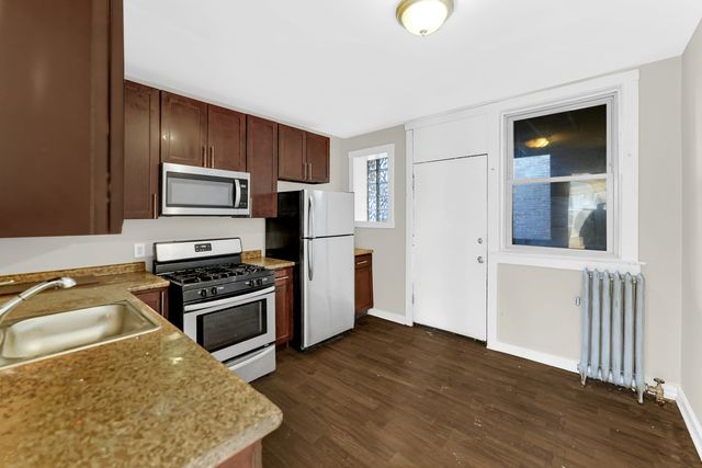 3006 W 64TH Street 2W, Chicago, IL 60647