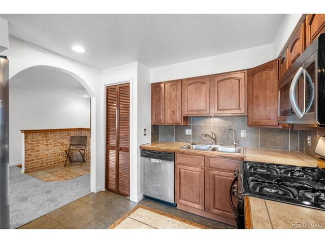 6540 Poplar St, Commerce City, CO 80022