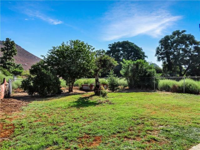 6149 La Sierra Avenue, Riverside, CA 92505